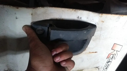 Macaneta Externa Kia Bongo 2012 Lado Direito Preto Dianteira - Imagem 2