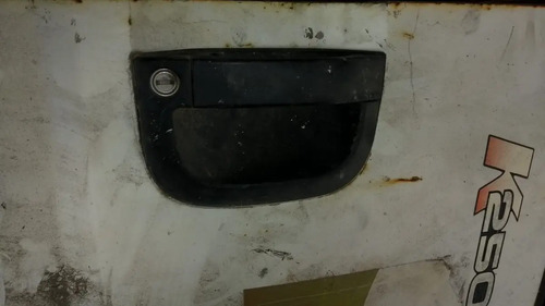 Macaneta Externa Kia Bongo 2012 Lado Direito Preto Dianteira - Imagem 3