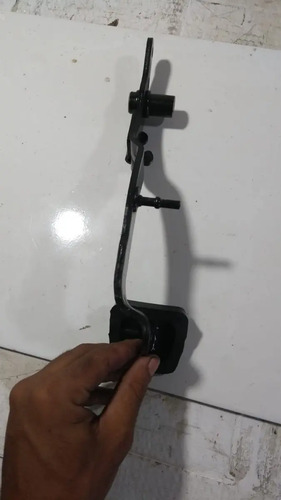 Pedal Embreagem Peugeot 207 2010 Sem A Trava Do Cabo