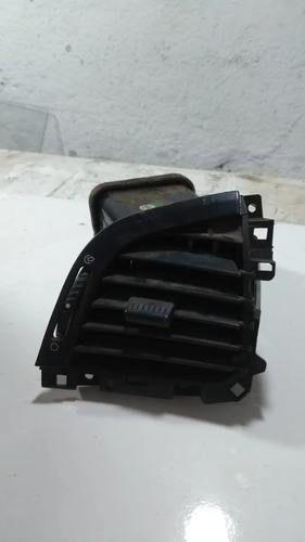 Difusor De Ar Lado Direito Passageiro - Peugeot 207 2010