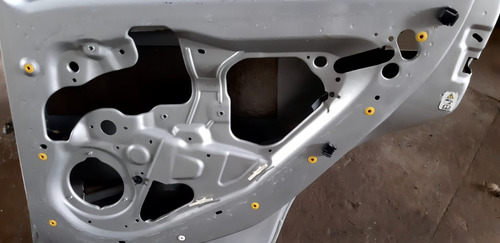 Porta Traseira Direita Fiat Punto 2012 Com Detalhe Pequeno Prateado - Imagem 7