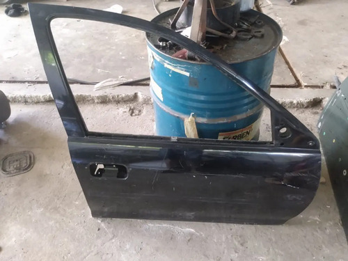 Porta Dianteira Direita Gm Corsa Classic 98/10 Com Detalhes Preto - Imagem 2