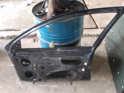 Porta Dianteira Direita Gm Corsa Classic 98/10 Com Detalhes Preto - Imagem 5