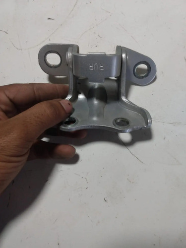 Dobradiça De Cima Porta Traseira Direita Hyundai Hb20 2015 - Imagem 3