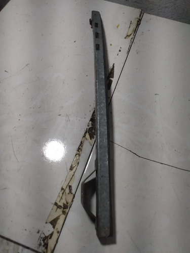 Guia Canaleta Vidro Porta Direita Saveiro G4 2007 - Imagem 3