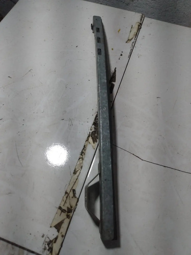 Guia Canaleta Vidro Porta Direita Saveiro G4 2007 - Imagem 4