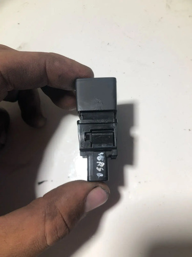 Botao Pisca Alerta Nissan Versa 2016 A 2019 Original Preto - Imagem 6