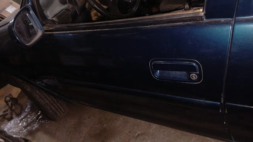 Porta Dianteira Esquerda Corsa Sedan/hatch 1996 A 2010 Lisa Dianteira Esquerdo Verde