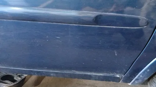 Porta Dianteira Direita Chevrolet Corsa 1996 A 2010 Usado Dianteira Direito Azul - Imagem 4