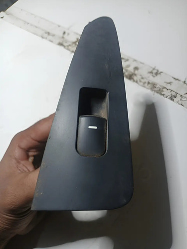 Botao C/moldura Vidro Eletrico Traseiro Esquerdo Cerato 2011