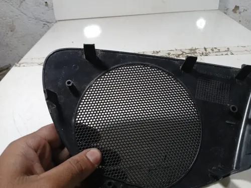 Grade Alto Falante Porta Traseira Esquerda Fiat Bravo 2013 Preto - Imagem 2