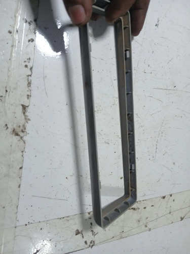 Moldura Central Painel Radio Chevrolet Celta 2001 A 2005 Ori Cinza-escuro - Imagem 3