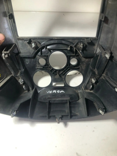 Moldura Acabamento Central Painel Nissan Versa 2018 A 2020. Preto Listras - Imagem 6