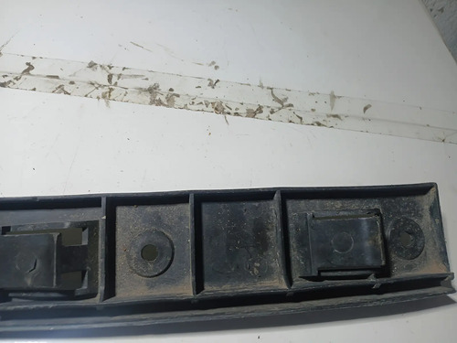 Guia Parachoque Dianteiro Lado Esquerdo Vw Golf 04/10 Usado