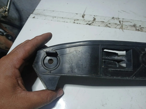 Guia Parachoque Dianteiro Lado Esquerdo Vw Golf 04/10 Usado - Imagem 3
