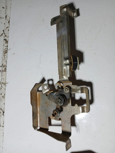 Suporte Maçaneta Externa Dian Esquerda Honda Fit 2004 A 2008 Prateado Dianteira - Imagem 3