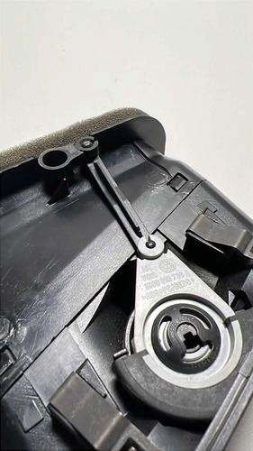 Difusor Ar Condicinado L.dir Tiguan 2010 A 2014 5m0619796a - Imagem 3