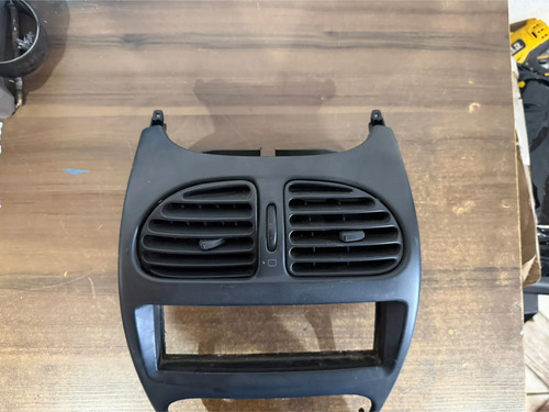 Moldura Central Painel Rádio Peugeot 206 2002 Até 2010 Preto - Imagem 4