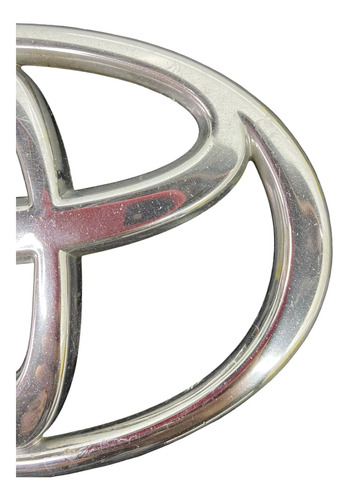 Emblema Grade Dianteira Toyota Hilux 2006 2015 75311-0k010 Cromado - Imagem 2
