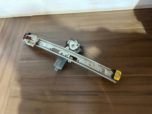 Maquina Vidro Traseiro Direito Bmw 320i 2001 Até 2005 - Imagem 2