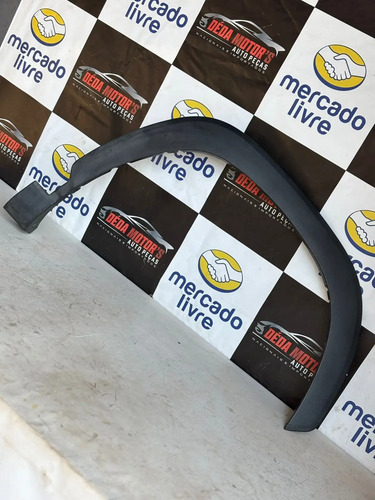 Moldura Do Paralama Direito Corolla Cross 2022 Usado Detalhe - Imagem 3