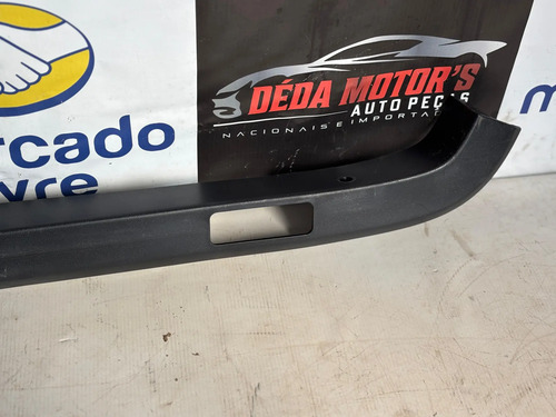 Friso Moldura Caçamba Le Vw Saveiro Cross 2020 Usado Orignal Preto - Imagem 4