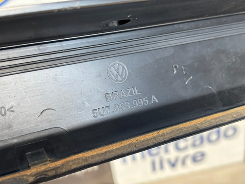 Friso Moldura Caçamba Le Vw Saveiro Cross 2020 Usado Orignal Preto - Imagem 8