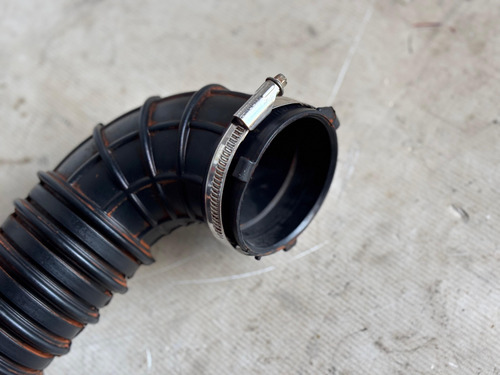 Mangueira Filtro De Ar Volkswagen Amarok 2016 Usado Original - Imagem 4