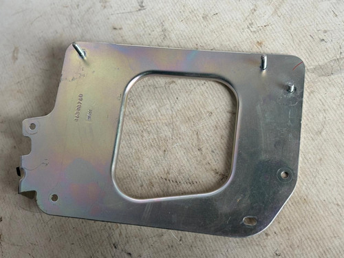 Suporte Bateria Fiat Pulse 2023 Usado Original Cinza - Imagem 4