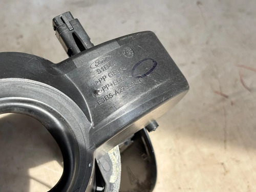 Tampa Portinhola Do Tanque Ford Ka+ 2015 Usado Original Preto - Imagem 8