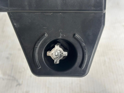 Suporte Parachoque Traseiro Audi Q3 2024 Usado Detalhes - Imagem 7