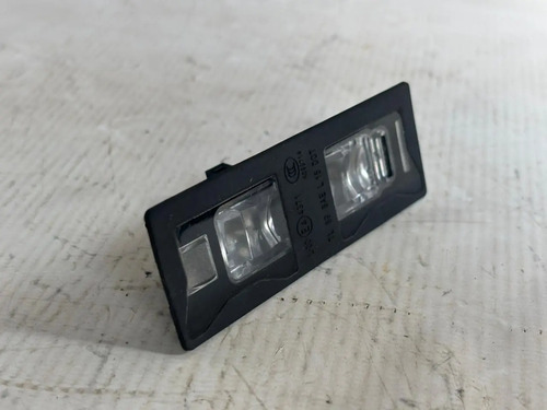 Luz Placa Traseira Audi Q3 2024 Original Usado - Imagem 3
