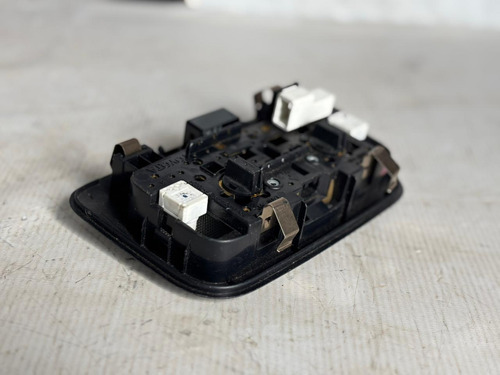 Luz Interna Teto Cortesia Toyota Corolla Cross 2022 Usado - Imagem 5