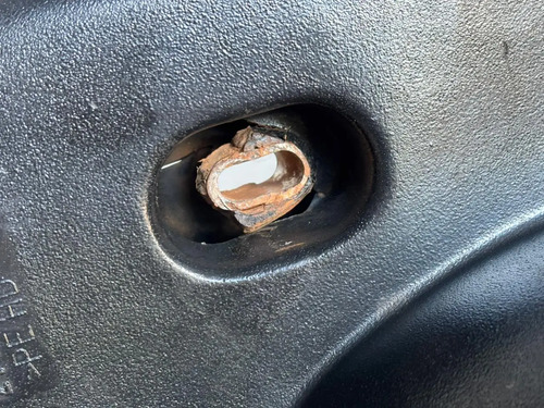 Duto Ar Motor Volvo Vm 270 2015 Original Usado Com Detalhe - Imagem 7