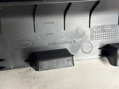 Soleira Interna Porta Dianteiro Direito Ford Ka 2015 Usado Preto - Imagem 4