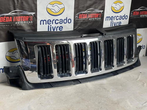 Grade Jeep Grand Cherokee 2012 Original Usado Com Detalhes Preto Brilhante - Imagem 2