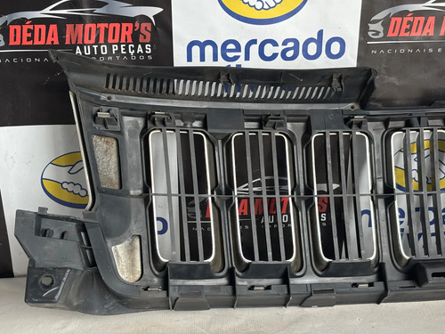 Grade Jeep Grand Cherokee 2012 Original Usado Com Detalhes Preto Brilhante - Imagem 7