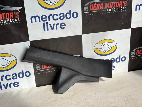 Soleira Porta Traseira Direita Toyota Corolla 2023 Usado Preto - Imagem 2