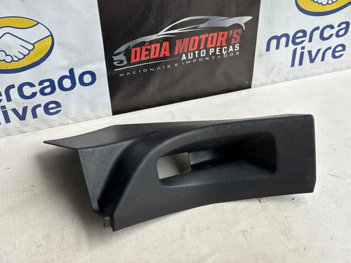 Moldura Alavanca Puxador Capô Peugeot Expert 2019 Usado Preto - Imagem 2