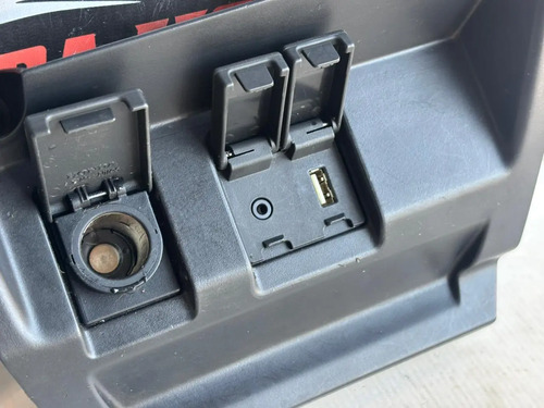 Moldura Entrada Usb/aux Honda Fit 2017 Usado Preto - Imagem 3