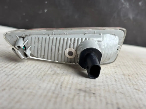 Pisca Paralama Direito Gm Tracker 2024 Usado Branco - Imagem 4