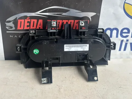 Comando Ar Digital Fiat Cronos 2019 Detalhe Usado - Imagem 5