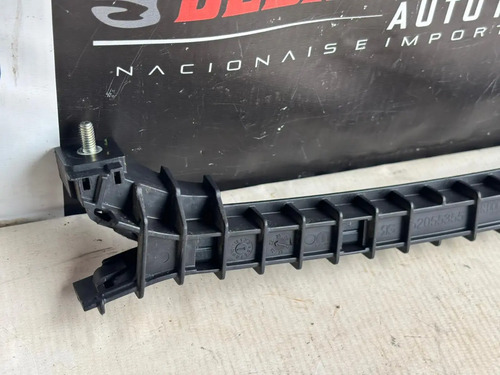 Guia Canaleta Vidro Tras Esquerdo Fiat Fastback 2023 Usado Preto - Imagem 3