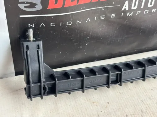 Canaleta Vidro Porta Lado Dir Tras Fiat Fastback 2023 Usado - Imagem 3