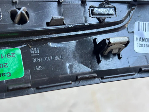 Moldura Porta Dianteira Esquerda Gm Tracker 2024 Usado Preto - Imagem 6