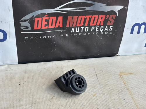 Coxim Isolador Superior Radiador Tracker 2024 Usado - Imagem 2