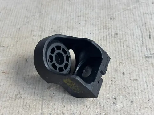 Coxim Isolador Superior Radiador Tracker 2024 Usado - Imagem 3
