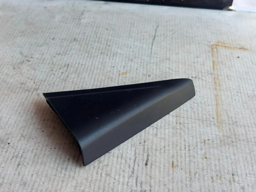Acabamento Interno Porta Esquerda Gm Tracker 2024 Usado Preto - Imagem 3