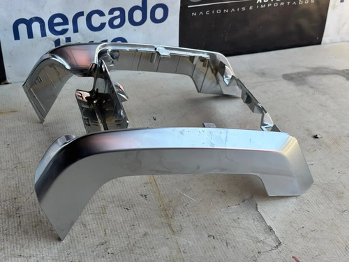 Moldura Central Painel Range Rover Sport 2014 Prateado - Imagem 4