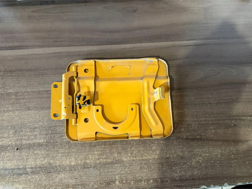 Tampa Portinhola Nissan Pathfinder 1985 Até 1995 Original Amarelo 1995 - Imagem 4